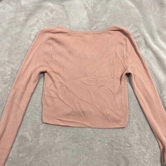 American Eagle Cropped Light Pink Sweater - Picture 2 of 3